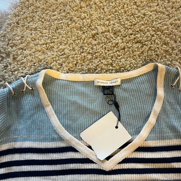 St. John sweater NWT - Picture 4 of 7